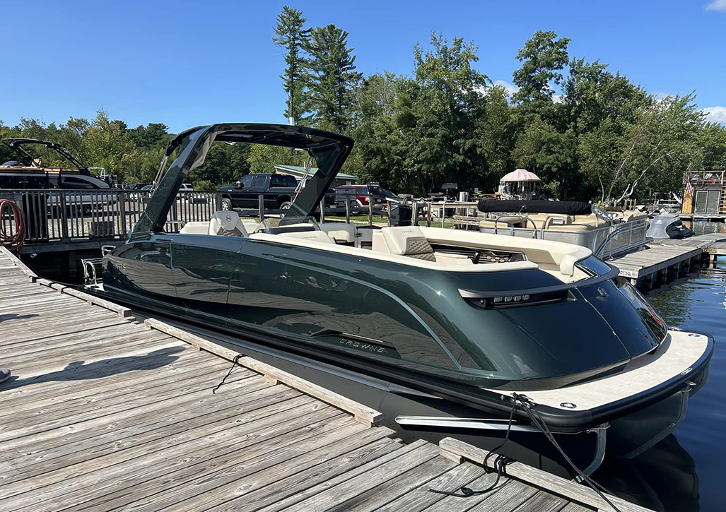 Pontoon boat rentals